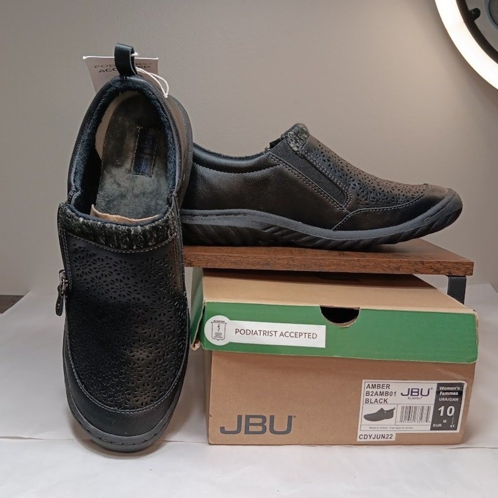 JBU Amber Slip On Women 10 Black NEW Faux Fur Memory Foam B2AMB01